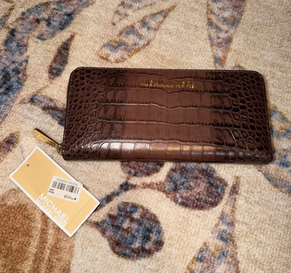 NWT Michael Kors Jet Set Travel Continental Wallet – Brown Genuine Leather